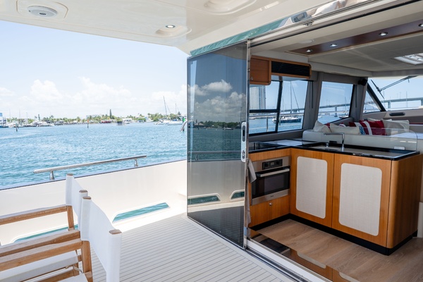 Yansea 50ft Azimut Yacht For Sale
