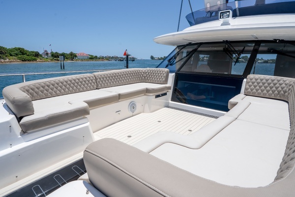 Azimut Magellano 50 Yacht For Sale