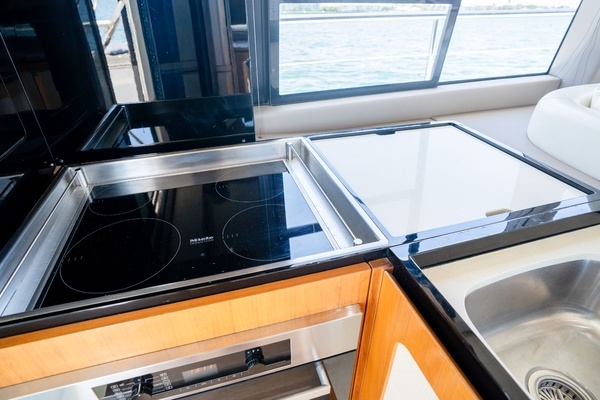 Azimut Magellano 50 Yacht For Sale