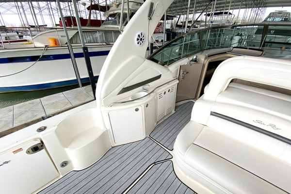 THE AMBER LEIGH 42ft Sea Ray Yacht For Sale