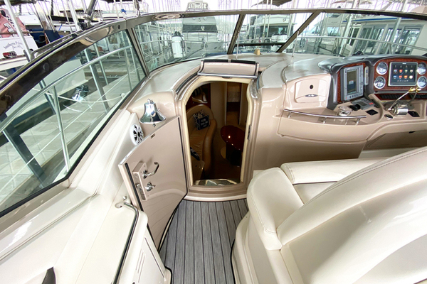 THE AMBER LEIGH 42ft Sea Ray Yacht For Sale