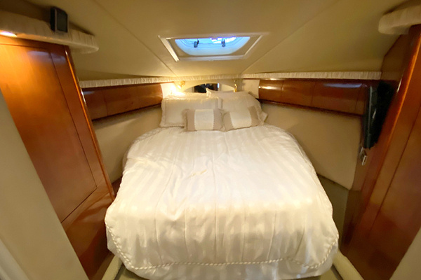 Sea Ray 420 Sundancer Yacht For Sale