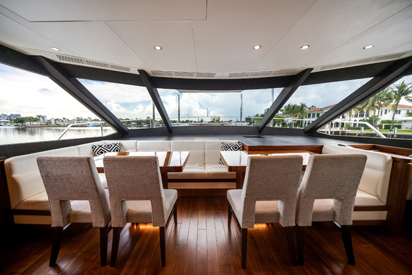 92ft Ocean Alexander Yacht For Sale