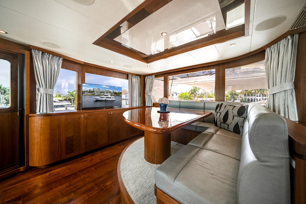 2016 Ocean Alexander 90