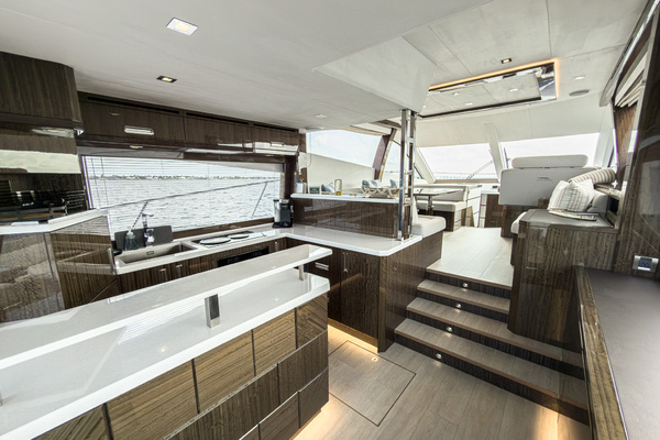 Galeon 550 Fly Yacht For Sale