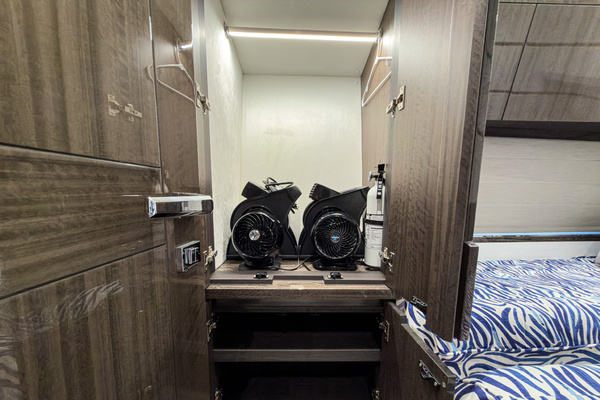 Galeon 550 Fly Yacht For Sale