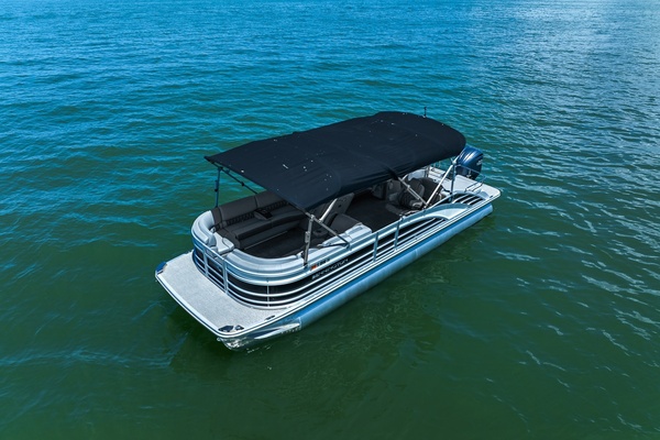 25ft Bennington Yacht For Sale