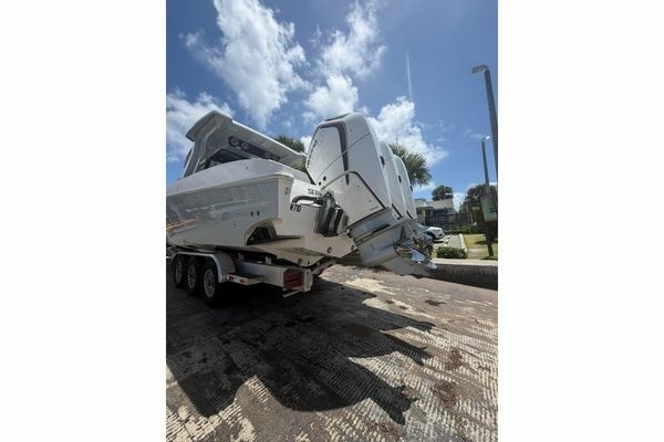 38ft Fountain Yacht For Sale