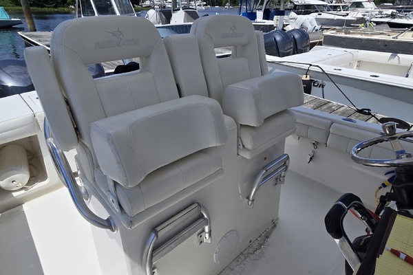 2018 Regulator 28