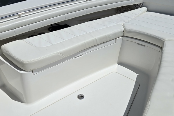FREE FALLIN 28ft Regulator Yacht For Sale