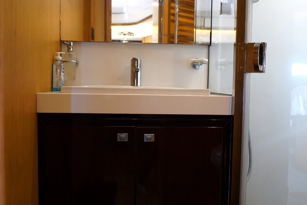 Princess V72 Yacht For Sale