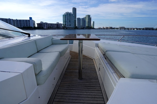 ROUND MIDNIGHT 72ft Princess Yacht For Sale