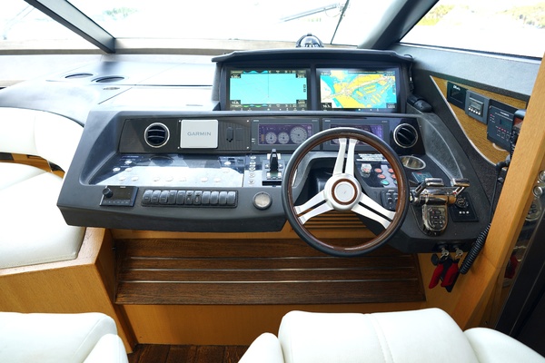 ROUND MIDNIGHT 72ft Princess Yacht For Sale