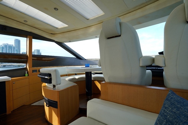 Princess V72 Yacht For Sale