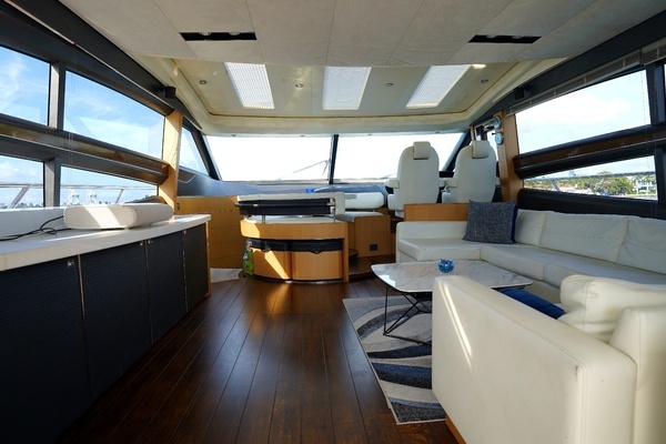 2013 Princess 72