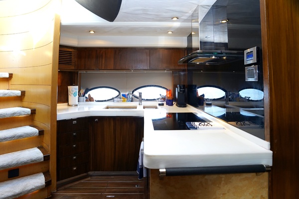 ROUND MIDNIGHT 72ft Princess Yacht For Sale