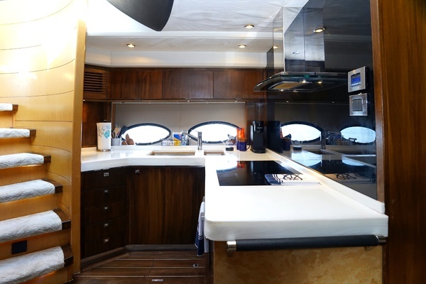 Princess V72 Yacht For Sale