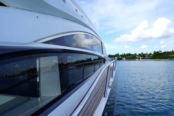 ROUND MIDNIGHT 72ft Princess Yacht For Sale