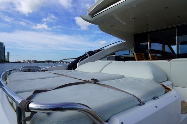 Princess V72 Yacht For Sale
