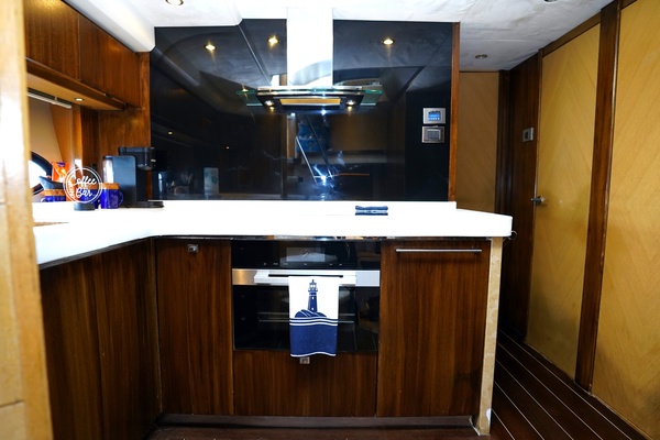 ROUND MIDNIGHT 72ft Princess Yacht For Sale