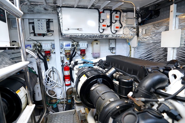 ROUND MIDNIGHT 72ft Princess Yacht For Sale