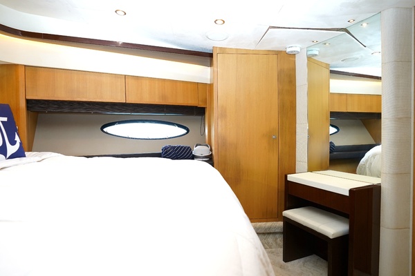 ROUND MIDNIGHT 72ft Princess Yacht For Sale