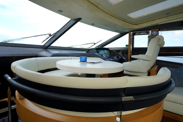 ROUND MIDNIGHT 72ft Princess Yacht For Sale