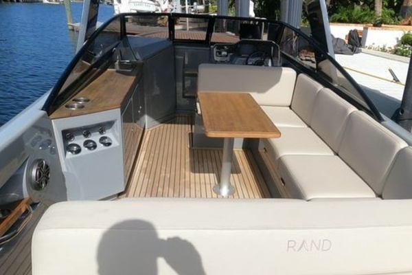 2021 Rand 28