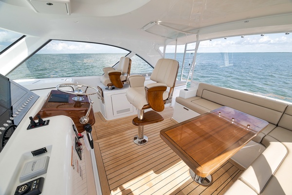Poco a Poco 45ft Hatteras Yacht For Sale