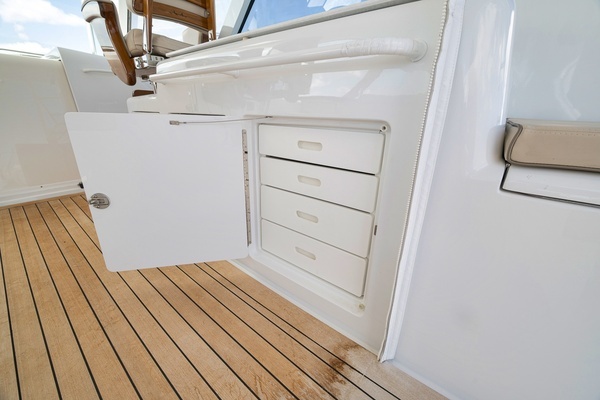 Hatteras GT45X Yacht For Sale
