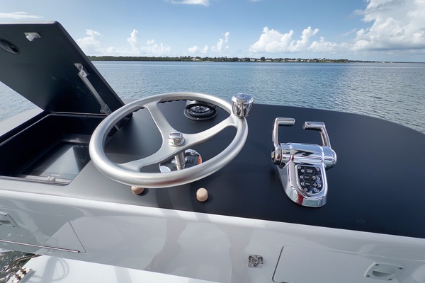 Poco a Poco 45ft Hatteras Yacht For Sale