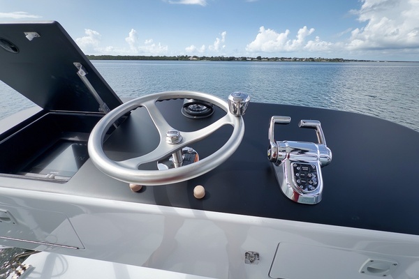 Hatteras GT45X Yacht For Sale