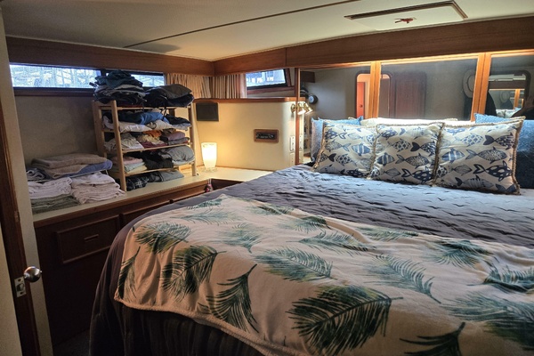 50ft Chris Craft Yacht For Sale