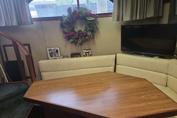 50ft Chris Craft Yacht For Sale