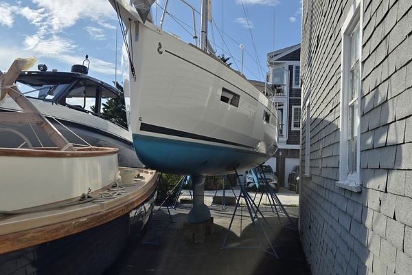 SUMMERPLACE 38ft Beneteau Yacht For Sale