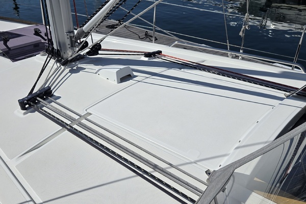 SUMMERPLACE 38ft Beneteau Yacht For Sale