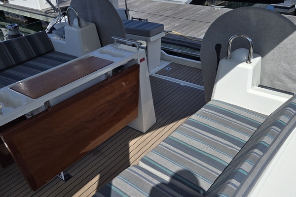 SUMMERPLACE 38ft Beneteau Yacht For Sale