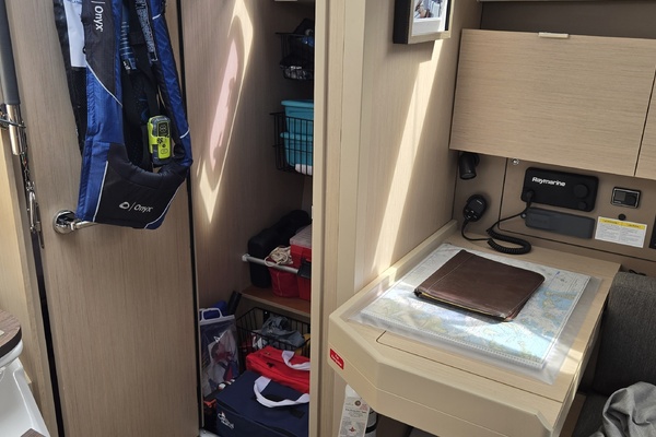 SUMMERPLACE 38ft Beneteau Yacht For Sale