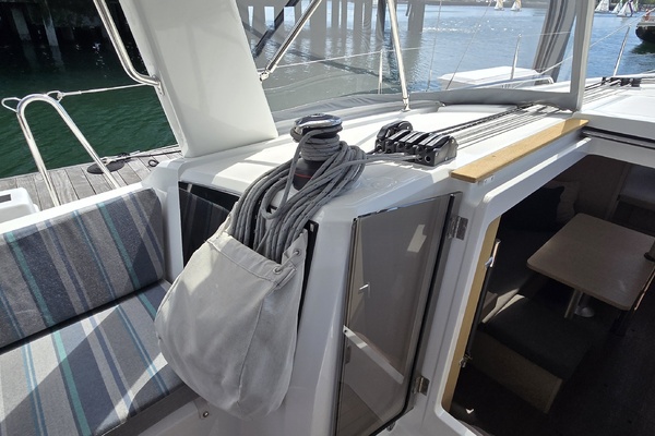 SUMMERPLACE 38ft Beneteau Yacht For Sale