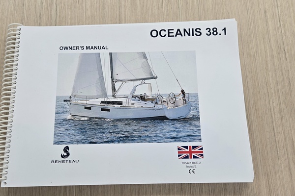 SUMMERPLACE 38ft Beneteau Yacht For Sale