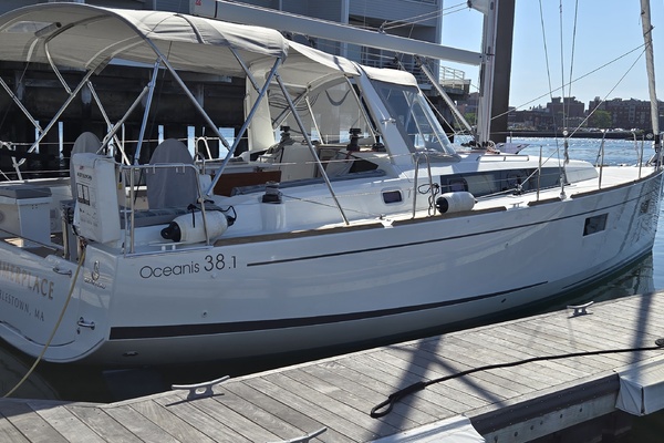 SUMMERPLACE 38ft Beneteau Yacht For Sale