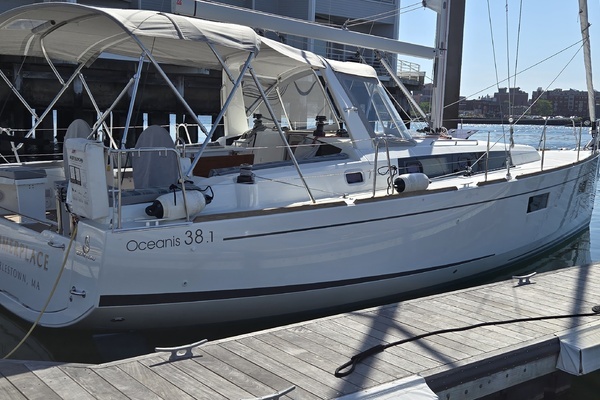 Photo of the 2023 Beneteau Oceanis 38.1 "SUMMERPLACE"