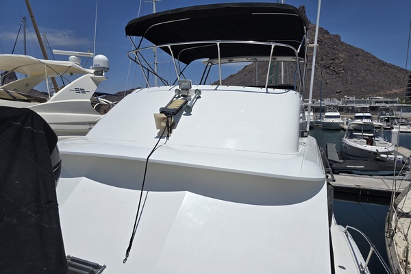 KNOCK ON WOOD 53ft Hatteras Yacht For Sale
