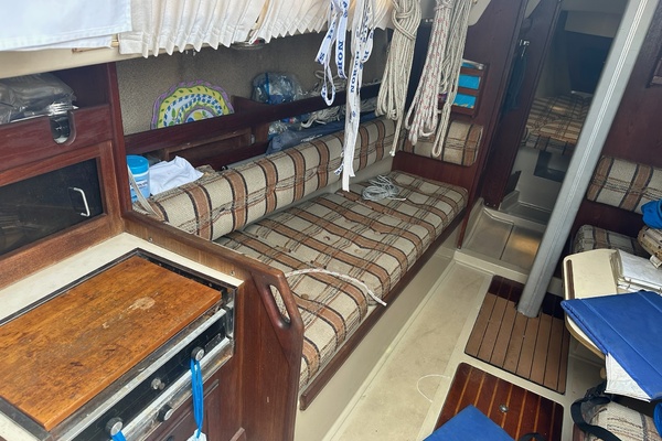 30ft O Day Yacht For Sale