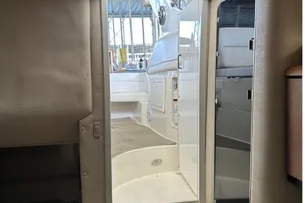 28ft Wellcraft Yacht For Sale