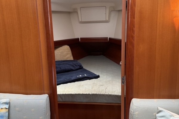 Lone Spar 36ft Beneteau Yacht For Sale