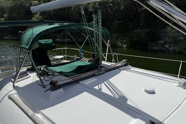 Lone Spar 36ft Beneteau Yacht For Sale