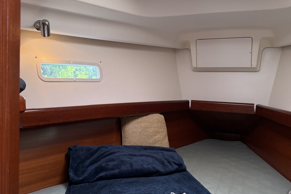 Lone Spar 36ft Beneteau Yacht For Sale