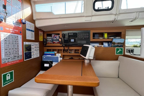 Limax 49ft Jeanneau Yacht For Sale