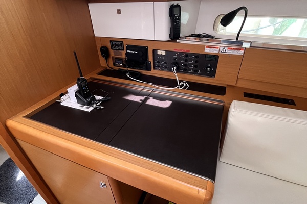 41ft Jeanneau Yacht For Sale